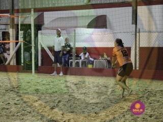 
<a style='margin-left: 5px;' class='btn btn-xs btn-social btn-facebook' href='https://www.facebook.com/sharer/sharer.php?u=https://www.boladovale.com.br/imgs/800-800-90/conteudo/fotos/1443/img8824.jpg' rel='popup' data-width='500' data-height='400'><i class='fa fa-facebook'></i>Compartilhar <span class='hidden-xs'>no Facebook</span>
</a> 
<a class='btn btn-default btn-xs' target='_blank' href='imgs/800-800-90/conteudo/fotos/1443/img8824.jpg'>
<span class='glyphicon glyphicon-cloud-download'></span> Salvar
</a> 
<span></span>