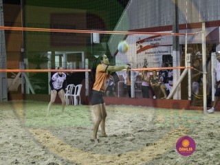 
<a style='margin-left: 5px;' class='btn btn-xs btn-social btn-facebook' href='https://www.facebook.com/sharer/sharer.php?u=https://www.boladovale.com.br/imgs/800-800-90/conteudo/fotos/1443/img8825.jpg' rel='popup' data-width='500' data-height='400'><i class='fa fa-facebook'></i>Compartilhar <span class='hidden-xs'>no Facebook</span>
</a> 
<a class='btn btn-default btn-xs' target='_blank' href='imgs/800-800-90/conteudo/fotos/1443/img8825.jpg'>
<span class='glyphicon glyphicon-cloud-download'></span> Salvar
</a> 
<span></span>