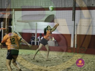 
<a style='margin-left: 5px;' class='btn btn-xs btn-social btn-facebook' href='https://www.facebook.com/sharer/sharer.php?u=https://www.boladovale.com.br/imgs/800-800-90/conteudo/fotos/1443/img8856.jpg' rel='popup' data-width='500' data-height='400'><i class='fa fa-facebook'></i>Compartilhar <span class='hidden-xs'>no Facebook</span>
</a> 
<a class='btn btn-default btn-xs' target='_blank' href='imgs/800-800-90/conteudo/fotos/1443/img8856.jpg'>
<span class='glyphicon glyphicon-cloud-download'></span> Salvar
</a> 
<span></span>