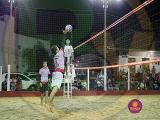 
<a style='margin-left: 5px;' class='btn btn-xs btn-social btn-facebook' href='https://www.facebook.com/sharer/sharer.php?u=https://www.boladovale.com.br/imgs/800-800-90/conteudo/fotos/1444/img9050.jpg' rel='popup' data-width='500' data-height='400'><i class='fa fa-facebook'></i>Compartilhar <span class='hidden-xs'>no Facebook</span>
</a> 
<a class='btn btn-default btn-xs' target='_blank' href='imgs/800-800-90/conteudo/fotos/1444/img9050.jpg'>
<span class='glyphicon glyphicon-cloud-download'></span> Salvar
</a> 
<span></span>
