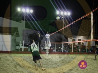 
<a style='margin-left: 5px;' class='btn btn-xs btn-social btn-facebook' href='https://www.facebook.com/sharer/sharer.php?u=https://www.boladovale.com.br/imgs/800-800-90/conteudo/fotos/1444/img9119.jpg' rel='popup' data-width='500' data-height='400'><i class='fa fa-facebook'></i>Compartilhar <span class='hidden-xs'>no Facebook</span>
</a> 
<a class='btn btn-default btn-xs' target='_blank' href='imgs/800-800-90/conteudo/fotos/1444/img9119.jpg'>
<span class='glyphicon glyphicon-cloud-download'></span> Salvar
</a> 
<span></span>