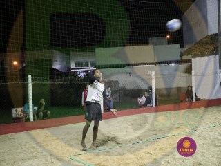 
<a style='margin-left: 5px;' class='btn btn-xs btn-social btn-facebook' href='https://www.facebook.com/sharer/sharer.php?u=https://www.boladovale.com.br/imgs/800-800-90/conteudo/fotos/1444/img9158.jpg' rel='popup' data-width='500' data-height='400'><i class='fa fa-facebook'></i>Compartilhar <span class='hidden-xs'>no Facebook</span>
</a> 
<a class='btn btn-default btn-xs' target='_blank' href='imgs/800-800-90/conteudo/fotos/1444/img9158.jpg'>
<span class='glyphicon glyphicon-cloud-download'></span> Salvar
</a> 
<span></span>