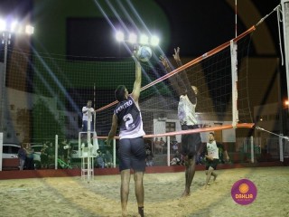 
<a style='margin-left: 5px;' class='btn btn-xs btn-social btn-facebook' href='https://www.facebook.com/sharer/sharer.php?u=https://www.boladovale.com.br/imgs/800-800-90/conteudo/fotos/1444/img9166.jpg' rel='popup' data-width='500' data-height='400'><i class='fa fa-facebook'></i>Compartilhar <span class='hidden-xs'>no Facebook</span>
</a> 
<a class='btn btn-default btn-xs' target='_blank' href='imgs/800-800-90/conteudo/fotos/1444/img9166.jpg'>
<span class='glyphicon glyphicon-cloud-download'></span> Salvar
</a> 
<span></span>