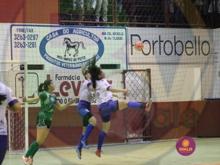 
<a style='margin-left: 5px;' class='btn btn-xs btn-social btn-facebook' href='https://www.facebook.com/sharer/sharer.php?u=https://www.boladovale.com.br/imgs/800-800-90/conteudo/fotos/1445/img8884.jpg' rel='popup' data-width='500' data-height='400'><i class='fa fa-facebook'></i>Compartilhar <span class='hidden-xs'>no Facebook</span>
</a> 
<a class='btn btn-default btn-xs' target='_blank' href='imgs/800-800-90/conteudo/fotos/1445/img8884.jpg'>
<span class='glyphicon glyphicon-cloud-download'></span> Salvar
</a> 
<span></span>