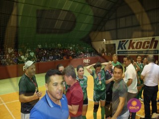 
<a style='margin-left: 5px;' class='btn btn-xs btn-social btn-facebook' href='https://www.facebook.com/sharer/sharer.php?u=https://www.boladovale.com.br/imgs/800-800-90/conteudo/fotos/1445/img9028.jpg' rel='popup' data-width='500' data-height='400'><i class='fa fa-facebook'></i>Compartilhar <span class='hidden-xs'>no Facebook</span>
</a> 
<a class='btn btn-default btn-xs' target='_blank' href='imgs/800-800-90/conteudo/fotos/1445/img9028.jpg'>
<span class='glyphicon glyphicon-cloud-download'></span> Salvar
</a> 
<span></span>