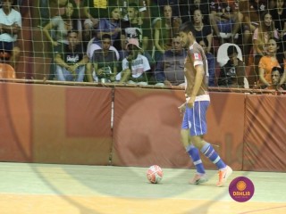 
<a style='margin-left: 5px;' class='btn btn-xs btn-social btn-facebook' href='https://www.facebook.com/sharer/sharer.php?u=https://www.boladovale.com.br/imgs/800-800-90/conteudo/fotos/1446/img9094.jpg' rel='popup' data-width='500' data-height='400'><i class='fa fa-facebook'></i>Compartilhar <span class='hidden-xs'>no Facebook</span>
</a> 
<a class='btn btn-default btn-xs' target='_blank' href='imgs/800-800-90/conteudo/fotos/1446/img9094.jpg'>
<span class='glyphicon glyphicon-cloud-download'></span> Salvar
</a> 
<span></span>