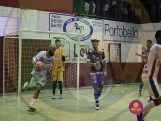 
<a style='margin-left: 5px;' class='btn btn-xs btn-social btn-facebook' href='https://www.facebook.com/sharer/sharer.php?u=https://www.boladovale.com.br/imgs/800-800-90/conteudo/fotos/1446/img9174.jpg' rel='popup' data-width='500' data-height='400'><i class='fa fa-facebook'></i>Compartilhar <span class='hidden-xs'>no Facebook</span>
</a> 
<a class='btn btn-default btn-xs' target='_blank' href='imgs/800-800-90/conteudo/fotos/1446/img9174.jpg'>
<span class='glyphicon glyphicon-cloud-download'></span> Salvar
</a> 
<span></span>