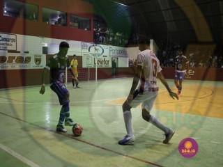 
<a style='margin-left: 5px;' class='btn btn-xs btn-social btn-facebook' href='https://www.facebook.com/sharer/sharer.php?u=https://www.boladovale.com.br/imgs/800-800-90/conteudo/fotos/1446/img9178.jpg' rel='popup' data-width='500' data-height='400'><i class='fa fa-facebook'></i>Compartilhar <span class='hidden-xs'>no Facebook</span>
</a> 
<a class='btn btn-default btn-xs' target='_blank' href='imgs/800-800-90/conteudo/fotos/1446/img9178.jpg'>
<span class='glyphicon glyphicon-cloud-download'></span> Salvar
</a> 
<span></span>
