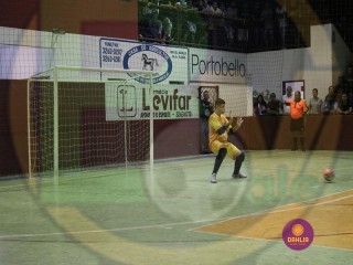 
<a style='margin-left: 5px;' class='btn btn-xs btn-social btn-facebook' href='https://www.facebook.com/sharer/sharer.php?u=https://www.boladovale.com.br/imgs/800-800-90/conteudo/fotos/1446/img9184.jpg' rel='popup' data-width='500' data-height='400'><i class='fa fa-facebook'></i>Compartilhar <span class='hidden-xs'>no Facebook</span>
</a> 
<a class='btn btn-default btn-xs' target='_blank' href='imgs/800-800-90/conteudo/fotos/1446/img9184.jpg'>
<span class='glyphicon glyphicon-cloud-download'></span> Salvar
</a> 
<span></span>