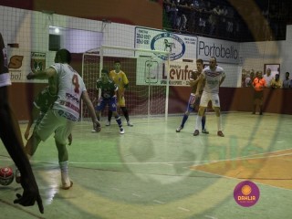 
<a style='margin-left: 5px;' class='btn btn-xs btn-social btn-facebook' href='https://www.facebook.com/sharer/sharer.php?u=https://www.boladovale.com.br/imgs/800-800-90/conteudo/fotos/1446/img9190.jpg' rel='popup' data-width='500' data-height='400'><i class='fa fa-facebook'></i>Compartilhar <span class='hidden-xs'>no Facebook</span>
</a> 
<a class='btn btn-default btn-xs' target='_blank' href='imgs/800-800-90/conteudo/fotos/1446/img9190.jpg'>
<span class='glyphicon glyphicon-cloud-download'></span> Salvar
</a> 
<span></span>