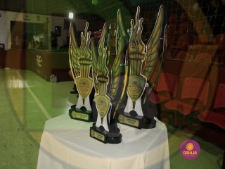 
<a style='margin-left: 5px;' class='btn btn-xs btn-social btn-facebook' href='https://www.facebook.com/sharer/sharer.php?u=https://www.boladovale.com.br/imgs/800-800-90/conteudo/fotos/1447/img9239.jpg' rel='popup' data-width='500' data-height='400'><i class='fa fa-facebook'></i>Compartilhar <span class='hidden-xs'>no Facebook</span>
</a> 
<a class='btn btn-default btn-xs' target='_blank' href='imgs/800-800-90/conteudo/fotos/1447/img9239.jpg'>
<span class='glyphicon glyphicon-cloud-download'></span> Salvar
</a> 
<span></span>