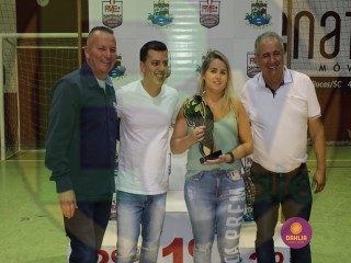 
<a style='margin-left: 5px;' class='btn btn-xs btn-social btn-facebook' href='https://www.facebook.com/sharer/sharer.php?u=https://www.boladovale.com.br/imgs/800-800-90/conteudo/fotos/1447/img9284.jpg' rel='popup' data-width='500' data-height='400'><i class='fa fa-facebook'></i>Compartilhar <span class='hidden-xs'>no Facebook</span>
</a> 
<a class='btn btn-default btn-xs' target='_blank' href='imgs/800-800-90/conteudo/fotos/1447/img9284.jpg'>
<span class='glyphicon glyphicon-cloud-download'></span> Salvar
</a> 
<span></span>
