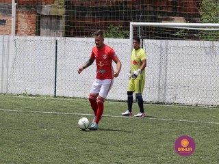 
<a style='margin-left: 5px;' class='btn btn-xs btn-social btn-facebook' href='https://www.facebook.com/sharer/sharer.php?u=https://www.boladovale.com.br/imgs/800-800-90/conteudo/fotos/1449/img0432.jpg' rel='popup' data-width='500' data-height='400'><i class='fa fa-facebook'></i>Compartilhar <span class='hidden-xs'>no Facebook</span>
</a> 
<a class='btn btn-default btn-xs' target='_blank' href='imgs/800-800-90/conteudo/fotos/1449/img0432.jpg'>
<span class='glyphicon glyphicon-cloud-download'></span> Salvar
</a> 
<span></span>