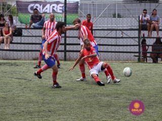 
<a style='margin-left: 5px;' class='btn btn-xs btn-social btn-facebook' href='https://www.facebook.com/sharer/sharer.php?u=https://www.boladovale.com.br/imgs/800-800-90/conteudo/fotos/1449/img0464.jpg' rel='popup' data-width='500' data-height='400'><i class='fa fa-facebook'></i>Compartilhar <span class='hidden-xs'>no Facebook</span>
</a> 
<a class='btn btn-default btn-xs' target='_blank' href='imgs/800-800-90/conteudo/fotos/1449/img0464.jpg'>
<span class='glyphicon glyphicon-cloud-download'></span> Salvar
</a> 
<span></span>