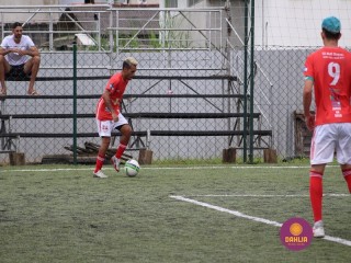 
<a style='margin-left: 5px;' class='btn btn-xs btn-social btn-facebook' href='https://www.facebook.com/sharer/sharer.php?u=https://www.boladovale.com.br/imgs/800-800-90/conteudo/fotos/1449/img0498.jpg' rel='popup' data-width='500' data-height='400'><i class='fa fa-facebook'></i>Compartilhar <span class='hidden-xs'>no Facebook</span>
</a> 
<a class='btn btn-default btn-xs' target='_blank' href='imgs/800-800-90/conteudo/fotos/1449/img0498.jpg'>
<span class='glyphicon glyphicon-cloud-download'></span> Salvar
</a> 
<span></span>