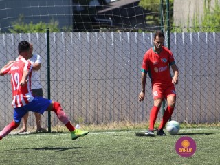 
<a style='margin-left: 5px;' class='btn btn-xs btn-social btn-facebook' href='https://www.facebook.com/sharer/sharer.php?u=https://www.boladovale.com.br/imgs/800-800-90/conteudo/fotos/1450/img0715.jpg' rel='popup' data-width='500' data-height='400'><i class='fa fa-facebook'></i>Compartilhar <span class='hidden-xs'>no Facebook</span>
</a> 
<a class='btn btn-default btn-xs' target='_blank' href='imgs/800-800-90/conteudo/fotos/1450/img0715.jpg'>
<span class='glyphicon glyphicon-cloud-download'></span> Salvar
</a> 
<span></span>