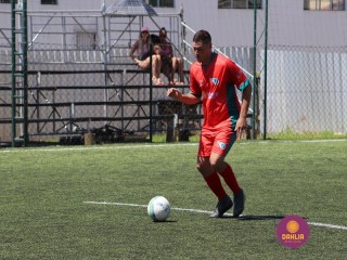 
<a style='margin-left: 5px;' class='btn btn-xs btn-social btn-facebook' href='https://www.facebook.com/sharer/sharer.php?u=https://www.boladovale.com.br/imgs/800-800-90/conteudo/fotos/1450/img0725.jpg' rel='popup' data-width='500' data-height='400'><i class='fa fa-facebook'></i>Compartilhar <span class='hidden-xs'>no Facebook</span>
</a> 
<a class='btn btn-default btn-xs' target='_blank' href='imgs/800-800-90/conteudo/fotos/1450/img0725.jpg'>
<span class='glyphicon glyphicon-cloud-download'></span> Salvar
</a> 
<span></span>