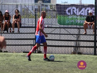 
<a style='margin-left: 5px;' class='btn btn-xs btn-social btn-facebook' href='https://www.facebook.com/sharer/sharer.php?u=https://www.boladovale.com.br/imgs/800-800-90/conteudo/fotos/1450/img0732.jpg' rel='popup' data-width='500' data-height='400'><i class='fa fa-facebook'></i>Compartilhar <span class='hidden-xs'>no Facebook</span>
</a> 
<a class='btn btn-default btn-xs' target='_blank' href='imgs/800-800-90/conteudo/fotos/1450/img0732.jpg'>
<span class='glyphicon glyphicon-cloud-download'></span> Salvar
</a> 
<span></span>