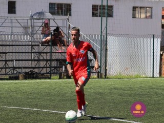 
<a style='margin-left: 5px;' class='btn btn-xs btn-social btn-facebook' href='https://www.facebook.com/sharer/sharer.php?u=https://www.boladovale.com.br/imgs/800-800-90/conteudo/fotos/1450/img0760.jpg' rel='popup' data-width='500' data-height='400'><i class='fa fa-facebook'></i>Compartilhar <span class='hidden-xs'>no Facebook</span>
</a> 
<a class='btn btn-default btn-xs' target='_blank' href='imgs/800-800-90/conteudo/fotos/1450/img0760.jpg'>
<span class='glyphicon glyphicon-cloud-download'></span> Salvar
</a> 
<span></span>