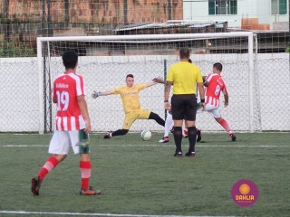 
<a style='margin-left: 5px;' class='btn btn-xs btn-social btn-facebook' href='https://www.facebook.com/sharer/sharer.php?u=https://www.boladovale.com.br/imgs/800-800-90/conteudo/fotos/1451/img0605.jpg' rel='popup' data-width='500' data-height='400'><i class='fa fa-facebook'></i>Compartilhar <span class='hidden-xs'>no Facebook</span>
</a> 
<a class='btn btn-default btn-xs' target='_blank' href='imgs/800-800-90/conteudo/fotos/1451/img0605.jpg'>
<span class='glyphicon glyphicon-cloud-download'></span> Salvar
</a> 
<span></span>