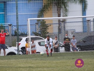 
<a style='margin-left: 5px;' class='btn btn-xs btn-social btn-facebook' href='https://www.facebook.com/sharer/sharer.php?u=https://www.boladovale.com.br/imgs/800-800-90/conteudo/fotos/1451/img0652.jpg' rel='popup' data-width='500' data-height='400'><i class='fa fa-facebook'></i>Compartilhar <span class='hidden-xs'>no Facebook</span>
</a> 
<a class='btn btn-default btn-xs' target='_blank' href='imgs/800-800-90/conteudo/fotos/1451/img0652.jpg'>
<span class='glyphicon glyphicon-cloud-download'></span> Salvar
</a> 
<span></span>