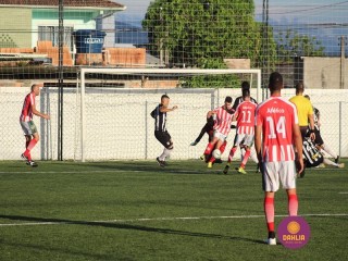 
<a style='margin-left: 5px;' class='btn btn-xs btn-social btn-facebook' href='https://www.facebook.com/sharer/sharer.php?u=https://www.boladovale.com.br/imgs/800-800-90/conteudo/fotos/1451/img0661.jpg' rel='popup' data-width='500' data-height='400'><i class='fa fa-facebook'></i>Compartilhar <span class='hidden-xs'>no Facebook</span>
</a> 
<a class='btn btn-default btn-xs' target='_blank' href='imgs/800-800-90/conteudo/fotos/1451/img0661.jpg'>
<span class='glyphicon glyphicon-cloud-download'></span> Salvar
</a> 
<span></span>