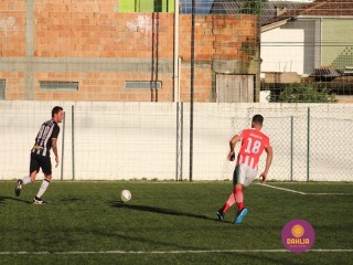 
<a style='margin-left: 5px;' class='btn btn-xs btn-social btn-facebook' href='https://www.facebook.com/sharer/sharer.php?u=https://www.boladovale.com.br/imgs/800-800-90/conteudo/fotos/1451/img0670.jpg' rel='popup' data-width='500' data-height='400'><i class='fa fa-facebook'></i>Compartilhar <span class='hidden-xs'>no Facebook</span>
</a> 
<a class='btn btn-default btn-xs' target='_blank' href='imgs/800-800-90/conteudo/fotos/1451/img0670.jpg'>
<span class='glyphicon glyphicon-cloud-download'></span> Salvar
</a> 
<span></span>