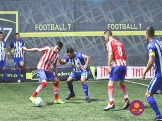 
<a style='margin-left: 5px;' class='btn btn-xs btn-social btn-facebook' href='https://www.facebook.com/sharer/sharer.php?u=https://www.boladovale.com.br/imgs/800-800-90/conteudo/fotos/1452/img1079.jpg' rel='popup' data-width='500' data-height='400'><i class='fa fa-facebook'></i>Compartilhar <span class='hidden-xs'>no Facebook</span>
</a> 
<a class='btn btn-default btn-xs' target='_blank' href='imgs/800-800-90/conteudo/fotos/1452/img1079.jpg'>
<span class='glyphicon glyphicon-cloud-download'></span> Salvar
</a> 
<span></span>