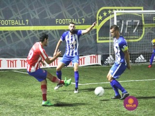 
<a style='margin-left: 5px;' class='btn btn-xs btn-social btn-facebook' href='https://www.facebook.com/sharer/sharer.php?u=https://www.boladovale.com.br/imgs/800-800-90/conteudo/fotos/1452/img1089.jpg' rel='popup' data-width='500' data-height='400'><i class='fa fa-facebook'></i>Compartilhar <span class='hidden-xs'>no Facebook</span>
</a> 
<a class='btn btn-default btn-xs' target='_blank' href='imgs/800-800-90/conteudo/fotos/1452/img1089.jpg'>
<span class='glyphicon glyphicon-cloud-download'></span> Salvar
</a> 
<span></span>