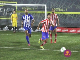 
<a style='margin-left: 5px;' class='btn btn-xs btn-social btn-facebook' href='https://www.facebook.com/sharer/sharer.php?u=https://www.boladovale.com.br/imgs/800-800-90/conteudo/fotos/1452/img1109.jpg' rel='popup' data-width='500' data-height='400'><i class='fa fa-facebook'></i>Compartilhar <span class='hidden-xs'>no Facebook</span>
</a> 
<a class='btn btn-default btn-xs' target='_blank' href='imgs/800-800-90/conteudo/fotos/1452/img1109.jpg'>
<span class='glyphicon glyphicon-cloud-download'></span> Salvar
</a> 
<span></span>