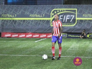 
<a style='margin-left: 5px;' class='btn btn-xs btn-social btn-facebook' href='https://www.facebook.com/sharer/sharer.php?u=https://www.boladovale.com.br/imgs/800-800-90/conteudo/fotos/1452/img1111.jpg' rel='popup' data-width='500' data-height='400'><i class='fa fa-facebook'></i>Compartilhar <span class='hidden-xs'>no Facebook</span>
</a> 
<a class='btn btn-default btn-xs' target='_blank' href='imgs/800-800-90/conteudo/fotos/1452/img1111.jpg'>
<span class='glyphicon glyphicon-cloud-download'></span> Salvar
</a> 
<span></span>