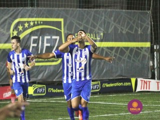 
<a style='margin-left: 5px;' class='btn btn-xs btn-social btn-facebook' href='https://www.facebook.com/sharer/sharer.php?u=https://www.boladovale.com.br/imgs/800-800-90/conteudo/fotos/1452/img1138.jpg' rel='popup' data-width='500' data-height='400'><i class='fa fa-facebook'></i>Compartilhar <span class='hidden-xs'>no Facebook</span>
</a> 
<a class='btn btn-default btn-xs' target='_blank' href='imgs/800-800-90/conteudo/fotos/1452/img1138.jpg'>
<span class='glyphicon glyphicon-cloud-download'></span> Salvar
</a> 
<span></span>