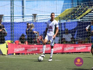 
<a style='margin-left: 5px;' class='btn btn-xs btn-social btn-facebook' href='https://www.facebook.com/sharer/sharer.php?u=https://www.boladovale.com.br/imgs/800-800-90/conteudo/fotos/1453/img1188.jpg' rel='popup' data-width='500' data-height='400'><i class='fa fa-facebook'></i>Compartilhar <span class='hidden-xs'>no Facebook</span>
</a> 
<a class='btn btn-default btn-xs' target='_blank' href='imgs/800-800-90/conteudo/fotos/1453/img1188.jpg'>
<span class='glyphicon glyphicon-cloud-download'></span> Salvar
</a> 
<span></span>