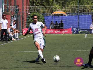 
<a style='margin-left: 5px;' class='btn btn-xs btn-social btn-facebook' href='https://www.facebook.com/sharer/sharer.php?u=https://www.boladovale.com.br/imgs/800-800-90/conteudo/fotos/1453/img1193.jpg' rel='popup' data-width='500' data-height='400'><i class='fa fa-facebook'></i>Compartilhar <span class='hidden-xs'>no Facebook</span>
</a> 
<a class='btn btn-default btn-xs' target='_blank' href='imgs/800-800-90/conteudo/fotos/1453/img1193.jpg'>
<span class='glyphicon glyphicon-cloud-download'></span> Salvar
</a> 
<span></span>