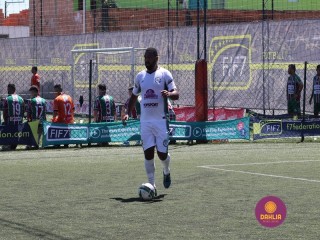 
<a style='margin-left: 5px;' class='btn btn-xs btn-social btn-facebook' href='https://www.facebook.com/sharer/sharer.php?u=https://www.boladovale.com.br/imgs/800-800-90/conteudo/fotos/1453/img1218.jpg' rel='popup' data-width='500' data-height='400'><i class='fa fa-facebook'></i>Compartilhar <span class='hidden-xs'>no Facebook</span>
</a> 
<a class='btn btn-default btn-xs' target='_blank' href='imgs/800-800-90/conteudo/fotos/1453/img1218.jpg'>
<span class='glyphicon glyphicon-cloud-download'></span> Salvar
</a> 
<span></span>