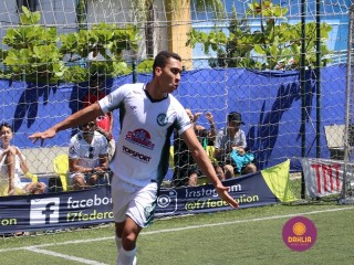 
<a style='margin-left: 5px;' class='btn btn-xs btn-social btn-facebook' href='https://www.facebook.com/sharer/sharer.php?u=https://www.boladovale.com.br/imgs/800-800-90/conteudo/fotos/1453/img1231.jpg' rel='popup' data-width='500' data-height='400'><i class='fa fa-facebook'></i>Compartilhar <span class='hidden-xs'>no Facebook</span>
</a> 
<a class='btn btn-default btn-xs' target='_blank' href='imgs/800-800-90/conteudo/fotos/1453/img1231.jpg'>
<span class='glyphicon glyphicon-cloud-download'></span> Salvar
</a> 
<span></span>