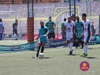 
<a style='margin-left: 5px;' class='btn btn-xs btn-social btn-facebook' href='https://www.facebook.com/sharer/sharer.php?u=https://www.boladovale.com.br/imgs/800-800-90/conteudo/fotos/1453/img1235.jpg' rel='popup' data-width='500' data-height='400'><i class='fa fa-facebook'></i>Compartilhar <span class='hidden-xs'>no Facebook</span>
</a> 
<a class='btn btn-default btn-xs' target='_blank' href='imgs/800-800-90/conteudo/fotos/1453/img1235.jpg'>
<span class='glyphicon glyphicon-cloud-download'></span> Salvar
</a> 
<span></span>