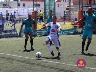 
<a style='margin-left: 5px;' class='btn btn-xs btn-social btn-facebook' href='https://www.facebook.com/sharer/sharer.php?u=https://www.boladovale.com.br/imgs/800-800-90/conteudo/fotos/1453/img1239.jpg' rel='popup' data-width='500' data-height='400'><i class='fa fa-facebook'></i>Compartilhar <span class='hidden-xs'>no Facebook</span>
</a> 
<a class='btn btn-default btn-xs' target='_blank' href='imgs/800-800-90/conteudo/fotos/1453/img1239.jpg'>
<span class='glyphicon glyphicon-cloud-download'></span> Salvar
</a> 
<span></span>