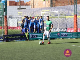 
<a style='margin-left: 5px;' class='btn btn-xs btn-social btn-facebook' href='https://www.facebook.com/sharer/sharer.php?u=https://www.boladovale.com.br/imgs/800-800-90/conteudo/fotos/1454/img1266.jpg' rel='popup' data-width='500' data-height='400'><i class='fa fa-facebook'></i>Compartilhar <span class='hidden-xs'>no Facebook</span>
</a> 
<a class='btn btn-default btn-xs' target='_blank' href='imgs/800-800-90/conteudo/fotos/1454/img1266.jpg'>
<span class='glyphicon glyphicon-cloud-download'></span> Salvar
</a> 
<span></span>