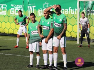 
<a style='margin-left: 5px;' class='btn btn-xs btn-social btn-facebook' href='https://www.facebook.com/sharer/sharer.php?u=https://www.boladovale.com.br/imgs/800-800-90/conteudo/fotos/1454/img1278.jpg' rel='popup' data-width='500' data-height='400'><i class='fa fa-facebook'></i>Compartilhar <span class='hidden-xs'>no Facebook</span>
</a> 
<a class='btn btn-default btn-xs' target='_blank' href='imgs/800-800-90/conteudo/fotos/1454/img1278.jpg'>
<span class='glyphicon glyphicon-cloud-download'></span> Salvar
</a> 
<span></span>