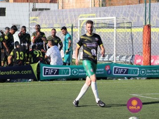 
<a style='margin-left: 5px;' class='btn btn-xs btn-social btn-facebook' href='https://www.facebook.com/sharer/sharer.php?u=https://www.boladovale.com.br/imgs/800-800-90/conteudo/fotos/1454/img1307.jpg' rel='popup' data-width='500' data-height='400'><i class='fa fa-facebook'></i>Compartilhar <span class='hidden-xs'>no Facebook</span>
</a> 
<a class='btn btn-default btn-xs' target='_blank' href='imgs/800-800-90/conteudo/fotos/1454/img1307.jpg'>
<span class='glyphicon glyphicon-cloud-download'></span> Salvar
</a> 
<span></span>