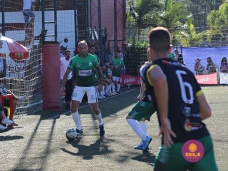 
<a style='margin-left: 5px;' class='btn btn-xs btn-social btn-facebook' href='https://www.facebook.com/sharer/sharer.php?u=https://www.boladovale.com.br/imgs/800-800-90/conteudo/fotos/1454/img1318.jpg' rel='popup' data-width='500' data-height='400'><i class='fa fa-facebook'></i>Compartilhar <span class='hidden-xs'>no Facebook</span>
</a> 
<a class='btn btn-default btn-xs' target='_blank' href='imgs/800-800-90/conteudo/fotos/1454/img1318.jpg'>
<span class='glyphicon glyphicon-cloud-download'></span> Salvar
</a> 
<span></span>