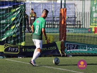 
<a style='margin-left: 5px;' class='btn btn-xs btn-social btn-facebook' href='https://www.facebook.com/sharer/sharer.php?u=https://www.boladovale.com.br/imgs/800-800-90/conteudo/fotos/1454/img1347.jpg' rel='popup' data-width='500' data-height='400'><i class='fa fa-facebook'></i>Compartilhar <span class='hidden-xs'>no Facebook</span>
</a> 
<a class='btn btn-default btn-xs' target='_blank' href='imgs/800-800-90/conteudo/fotos/1454/img1347.jpg'>
<span class='glyphicon glyphicon-cloud-download'></span> Salvar
</a> 
<span></span>