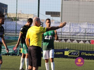 
<a style='margin-left: 5px;' class='btn btn-xs btn-social btn-facebook' href='https://www.facebook.com/sharer/sharer.php?u=https://www.boladovale.com.br/imgs/800-800-90/conteudo/fotos/1454/img1356.jpg' rel='popup' data-width='500' data-height='400'><i class='fa fa-facebook'></i>Compartilhar <span class='hidden-xs'>no Facebook</span>
</a> 
<a class='btn btn-default btn-xs' target='_blank' href='imgs/800-800-90/conteudo/fotos/1454/img1356.jpg'>
<span class='glyphicon glyphicon-cloud-download'></span> Salvar
</a> 
<span></span>