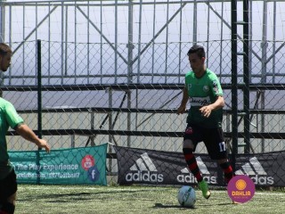 
<a style='margin-left: 5px;' class='btn btn-xs btn-social btn-facebook' href='https://www.facebook.com/sharer/sharer.php?u=https://www.boladovale.com.br/imgs/800-800-90/conteudo/fotos/1455/img1402.jpg' rel='popup' data-width='500' data-height='400'><i class='fa fa-facebook'></i>Compartilhar <span class='hidden-xs'>no Facebook</span>
</a> 
<a class='btn btn-default btn-xs' target='_blank' href='imgs/800-800-90/conteudo/fotos/1455/img1402.jpg'>
<span class='glyphicon glyphicon-cloud-download'></span> Salvar
</a> 
<span></span>