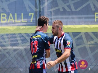 
<a style='margin-left: 5px;' class='btn btn-xs btn-social btn-facebook' href='https://www.facebook.com/sharer/sharer.php?u=https://www.boladovale.com.br/imgs/800-800-90/conteudo/fotos/1455/img1457.jpg' rel='popup' data-width='500' data-height='400'><i class='fa fa-facebook'></i>Compartilhar <span class='hidden-xs'>no Facebook</span>
</a> 
<a class='btn btn-default btn-xs' target='_blank' href='imgs/800-800-90/conteudo/fotos/1455/img1457.jpg'>
<span class='glyphicon glyphicon-cloud-download'></span> Salvar
</a> 
<span></span>