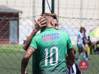 
<a style='margin-left: 5px;' class='btn btn-xs btn-social btn-facebook' href='https://www.facebook.com/sharer/sharer.php?u=https://www.boladovale.com.br/imgs/800-800-90/conteudo/fotos/1455/img1481.jpg' rel='popup' data-width='500' data-height='400'><i class='fa fa-facebook'></i>Compartilhar <span class='hidden-xs'>no Facebook</span>
</a> 
<a class='btn btn-default btn-xs' target='_blank' href='imgs/800-800-90/conteudo/fotos/1455/img1481.jpg'>
<span class='glyphicon glyphicon-cloud-download'></span> Salvar
</a> 
<span></span>