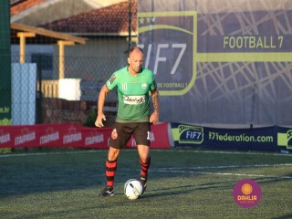 
<a style='margin-left: 5px;' class='btn btn-xs btn-social btn-facebook' href='https://www.facebook.com/sharer/sharer.php?u=https://www.boladovale.com.br/imgs/800-800-90/conteudo/fotos/1456/img1548.jpg' rel='popup' data-width='500' data-height='400'><i class='fa fa-facebook'></i>Compartilhar <span class='hidden-xs'>no Facebook</span>
</a> 
<a class='btn btn-default btn-xs' target='_blank' href='imgs/800-800-90/conteudo/fotos/1456/img1548.jpg'>
<span class='glyphicon glyphicon-cloud-download'></span> Salvar
</a> 
<span></span>
