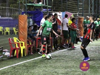 
<a style='margin-left: 5px;' class='btn btn-xs btn-social btn-facebook' href='https://www.facebook.com/sharer/sharer.php?u=https://www.boladovale.com.br/imgs/800-800-90/conteudo/fotos/1456/img1641.jpg' rel='popup' data-width='500' data-height='400'><i class='fa fa-facebook'></i>Compartilhar <span class='hidden-xs'>no Facebook</span>
</a> 
<a class='btn btn-default btn-xs' target='_blank' href='imgs/800-800-90/conteudo/fotos/1456/img1641.jpg'>
<span class='glyphicon glyphicon-cloud-download'></span> Salvar
</a> 
<span></span>