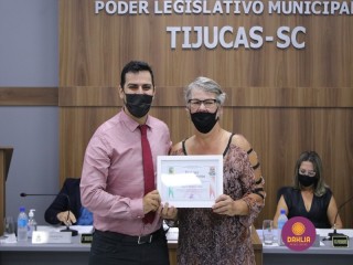 
<a style='margin-left: 5px;' class='btn btn-xs btn-social btn-facebook' href='https://www.facebook.com/sharer/sharer.php?u=https://www.boladovale.com.br/imgs/800-800-90/conteudo/fotos/1457/img1763.jpg' rel='popup' data-width='500' data-height='400'><i class='fa fa-facebook'></i>Compartilhar <span class='hidden-xs'>no Facebook</span>
</a> 
<a class='btn btn-default btn-xs' target='_blank' href='imgs/800-800-90/conteudo/fotos/1457/img1763.jpg'>
<span class='glyphicon glyphicon-cloud-download'></span> Salvar
</a> 
<span></span>